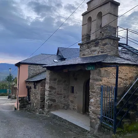El Mirador Del Bierzo Holiday home *
